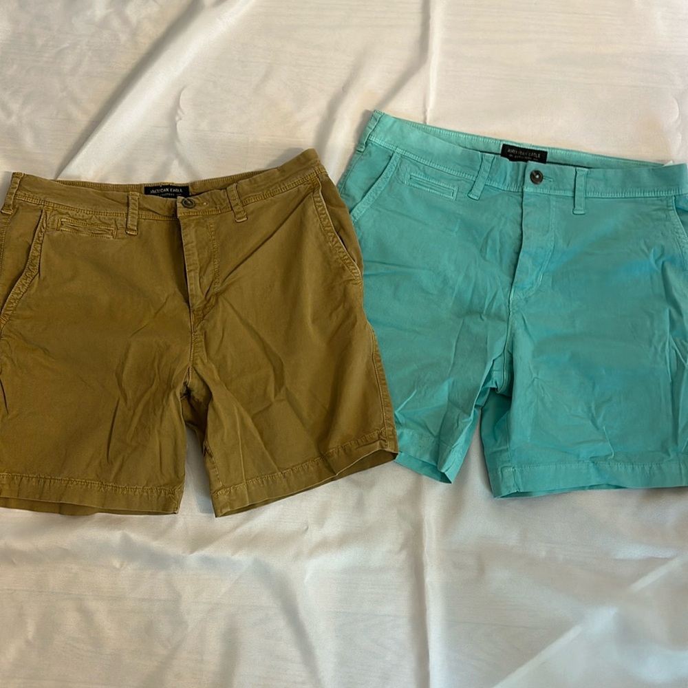 American Eagle Men’s shorts Size 32